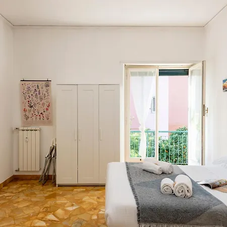 Apartment House Rondinella Center - Happy